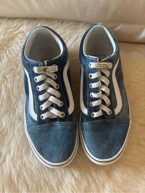 Vans Denim-Style Low Top Sneakers with White women’s 6.5